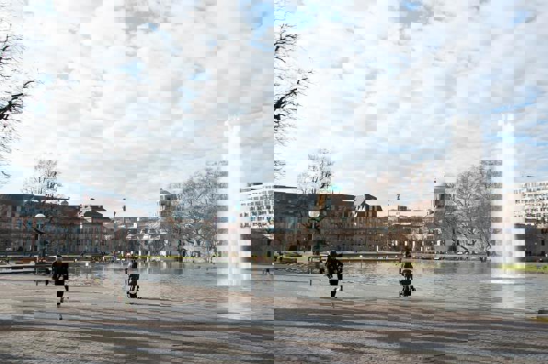 Novo parque linear transforma área abandonada em espaço de lazer e esportes